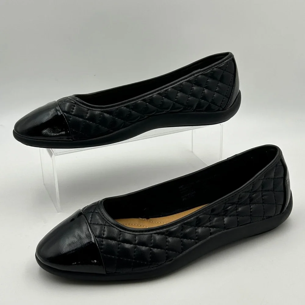 Time and Tru Ballet Flats Womens 9W Black Quilted Patent Cap Toe Balletcore